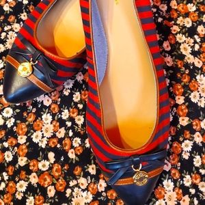 NWT Tommy Hilfiger flat red multi fabric shoes